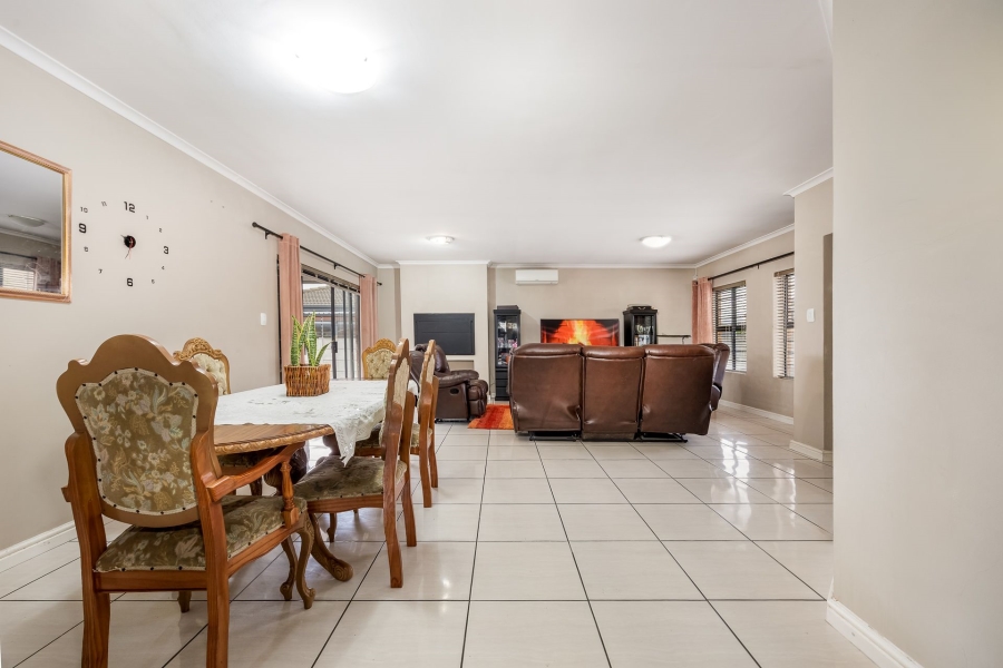 3 Bedroom Property for Sale in Sonkring Western Cape